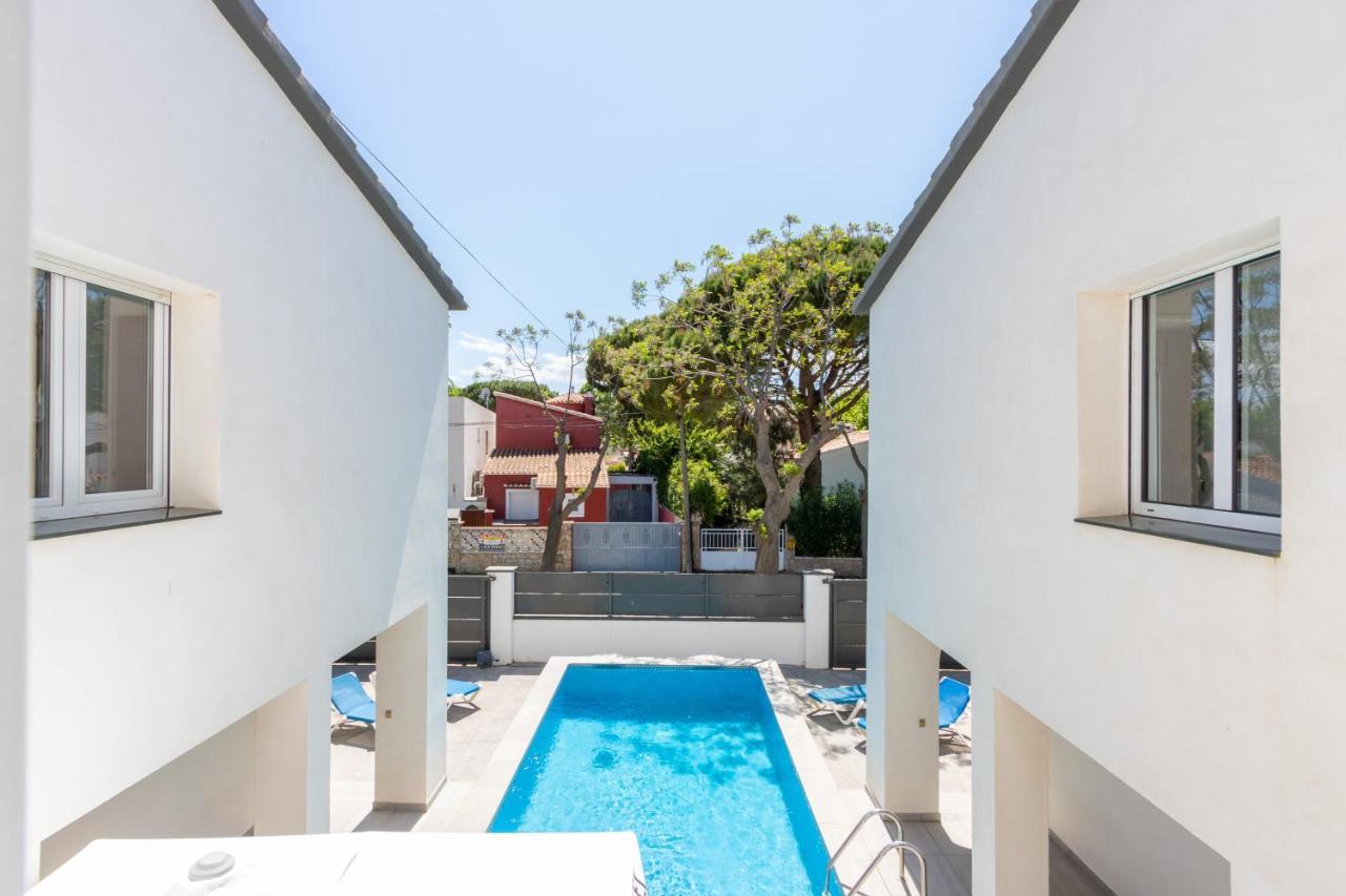 Goldhome - New House With Private Heated Pool, Parking, Wifi, Games Room Empuriabrava Exterior photo