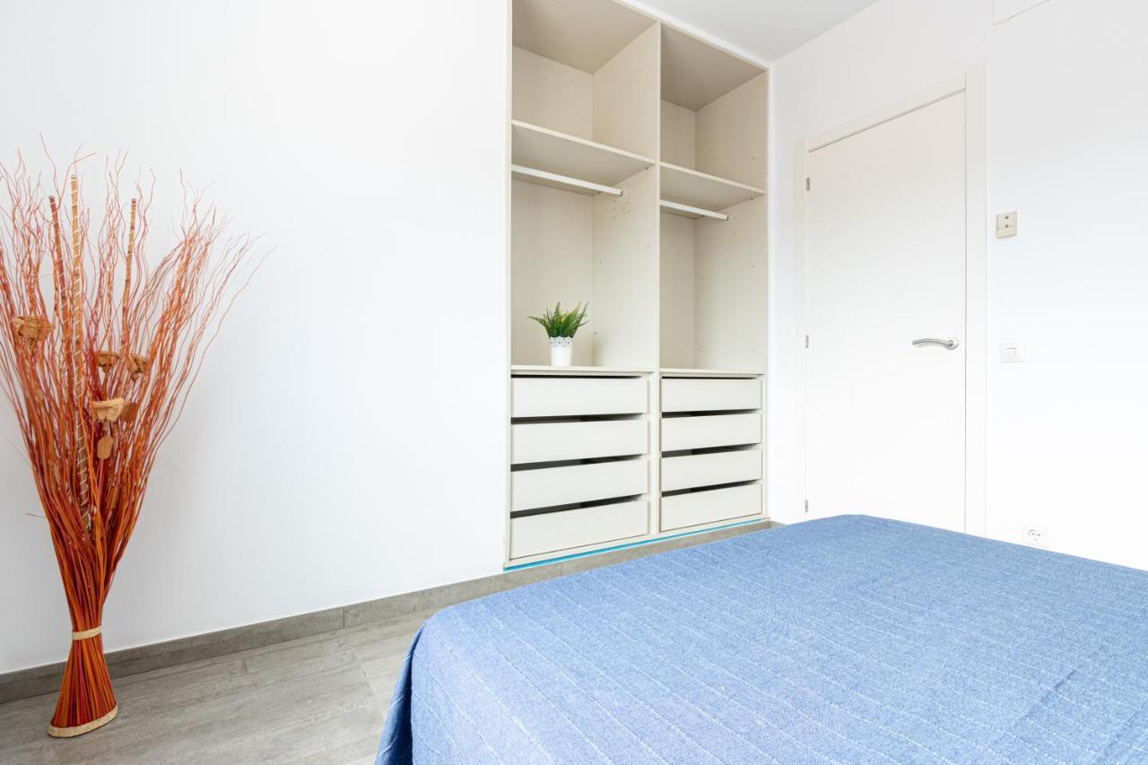 Goldhome - New House With Private Heated Pool, Parking, Wifi, Games Room Empuriabrava Exterior photo